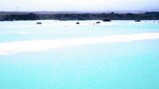 Голубая лагуна, Рейкьянес (самое популярное спа-место в Исландии, температура воды составляет 40 градусов)