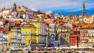 Район Рибейра в Порту - один из наиболее колоритных районов города