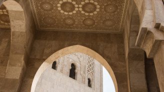 Элементы оранмента в интерьерах мечети Хасана II, Касабланка, Марокко
