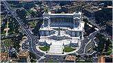 Памятник Виктору Эммануилу II в Риме с высоты птичьего полета / Monumento a Vittorio Emanuele II