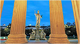 Статуя Афины Паллады перед Парламентом (Вена)