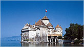 Замок Шильон (фр. Château de Chillon), известный в русскоязычной литературе как Шильо́нский за́мок, расположен на Швейцарской Ривьере, у кромки Женевского озера, в 3 км от города Монтрё, между населёнными пунктами Вейто и Вильнёв